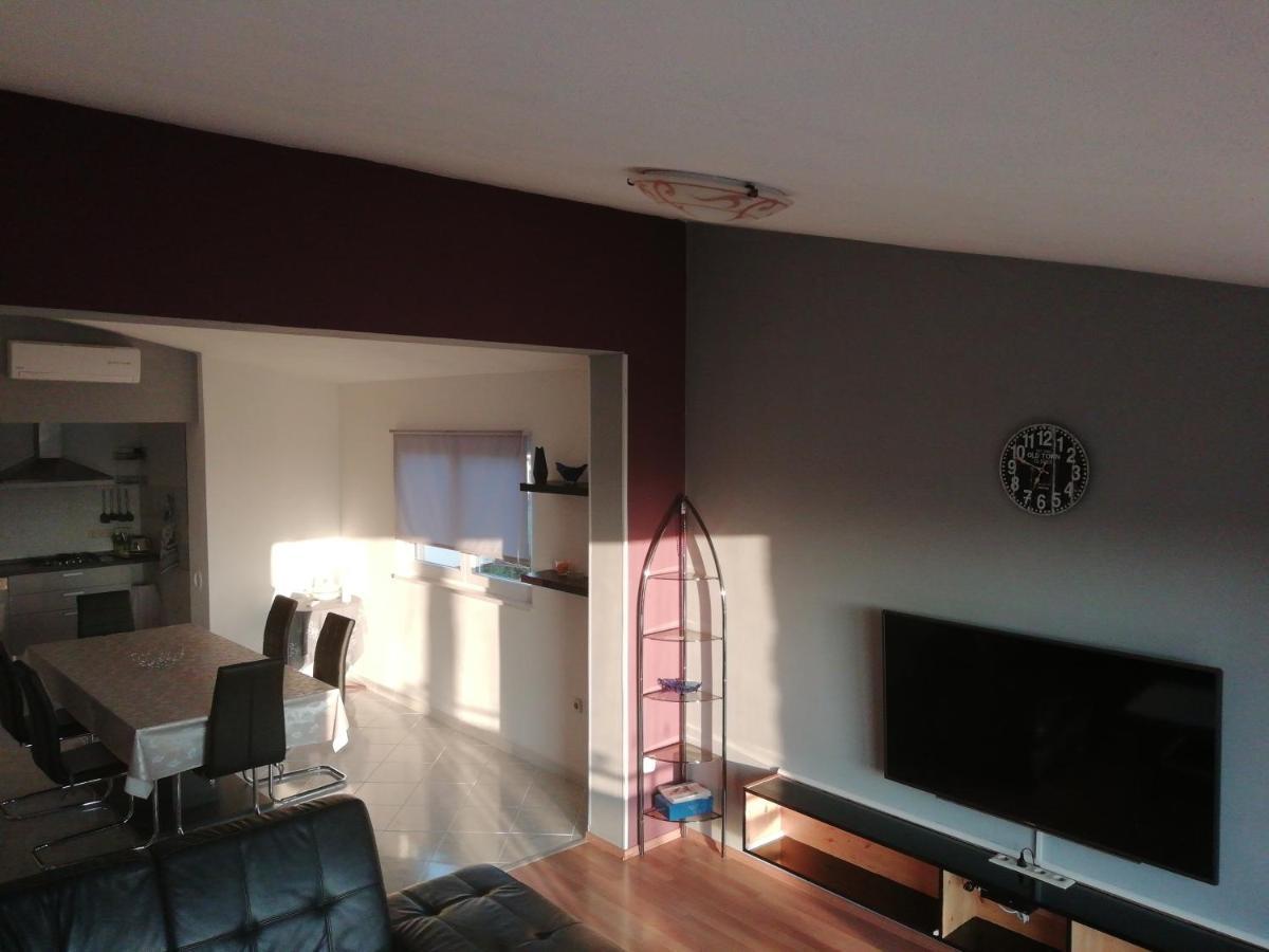 Apartment Viktoria Primosten Bagian luar foto