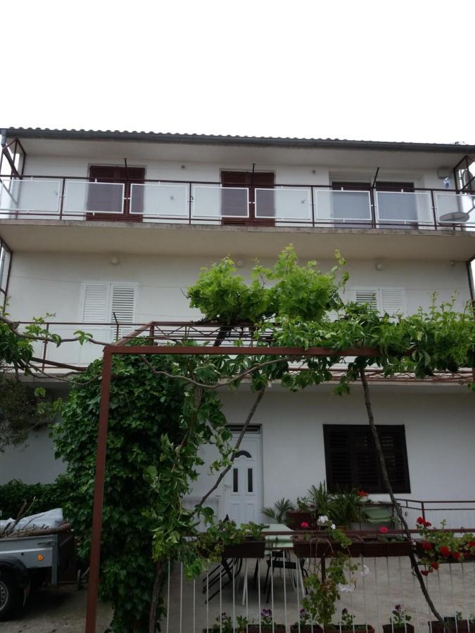 Apartment Viktoria Primosten Bagian luar foto